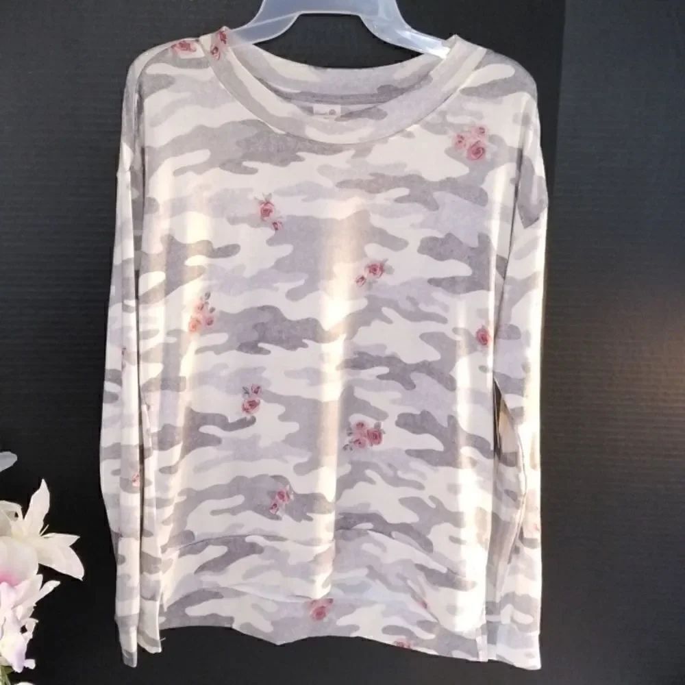 Ultra Soft Knit Longe, Pajama Shirt Size S
